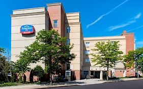 Fairfield Inn By Marriott New York Laguardia Airport/Flushing